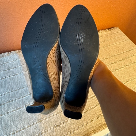 Vaneli pumps - Picture 8 of 10